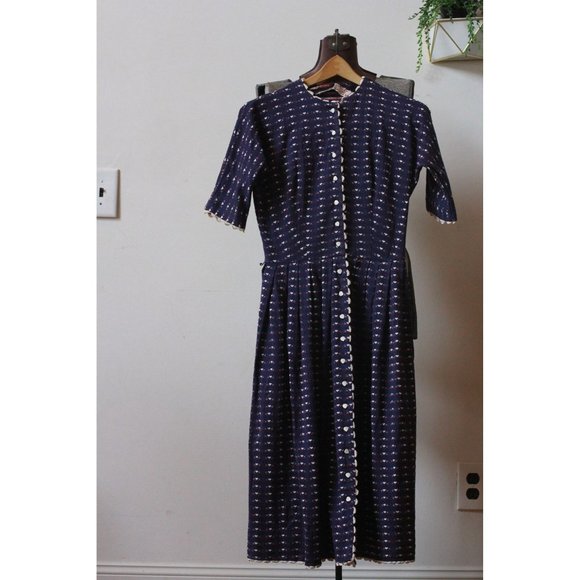 Vintage 1940’s Dress White Heart Swiss Sz Small Swiss-ette by Serbin - Picture 4 of 9